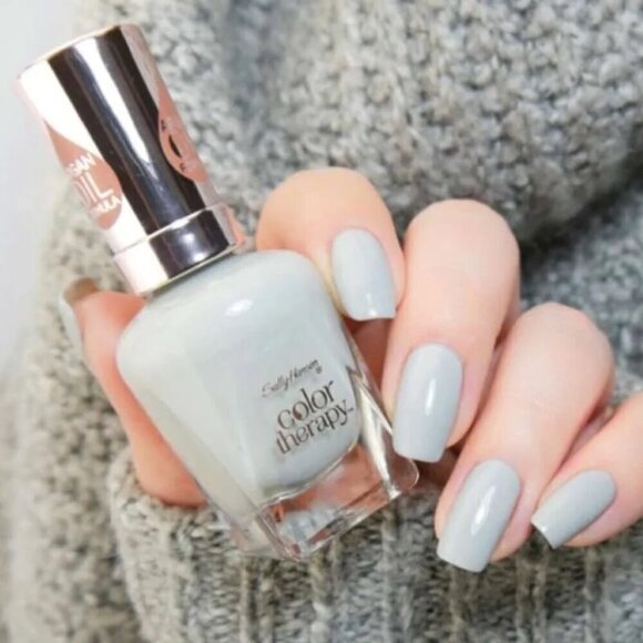 💖3/$15💖 Sally Hansen Color Therapy Polish 112 Namas-Grey - Picture 1 of 4